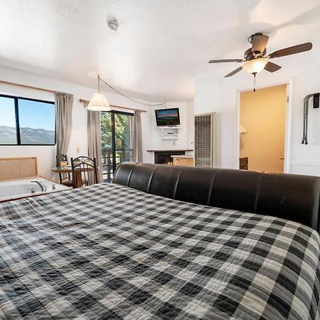 Big Bear Lake Front Lodge エクステリア 写真