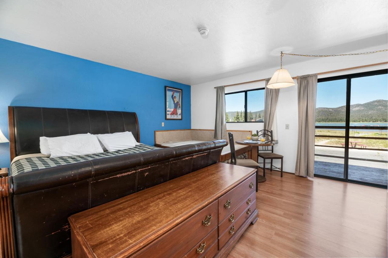 Big Bear Lake Front Lodge エクステリア 写真