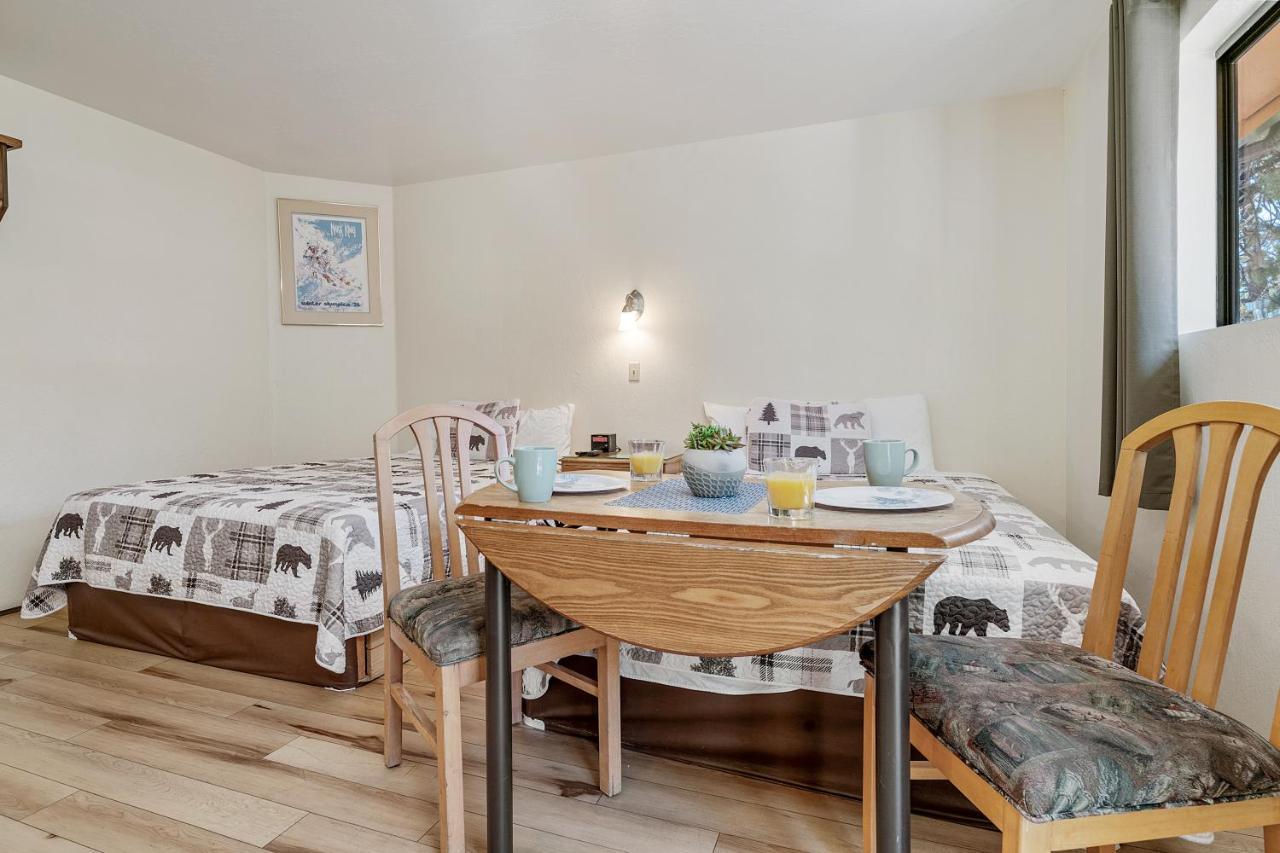 Big Bear Lake Front Lodge エクステリア 写真