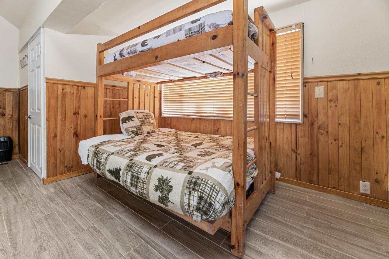 Big Bear Lake Front Lodge エクステリア 写真