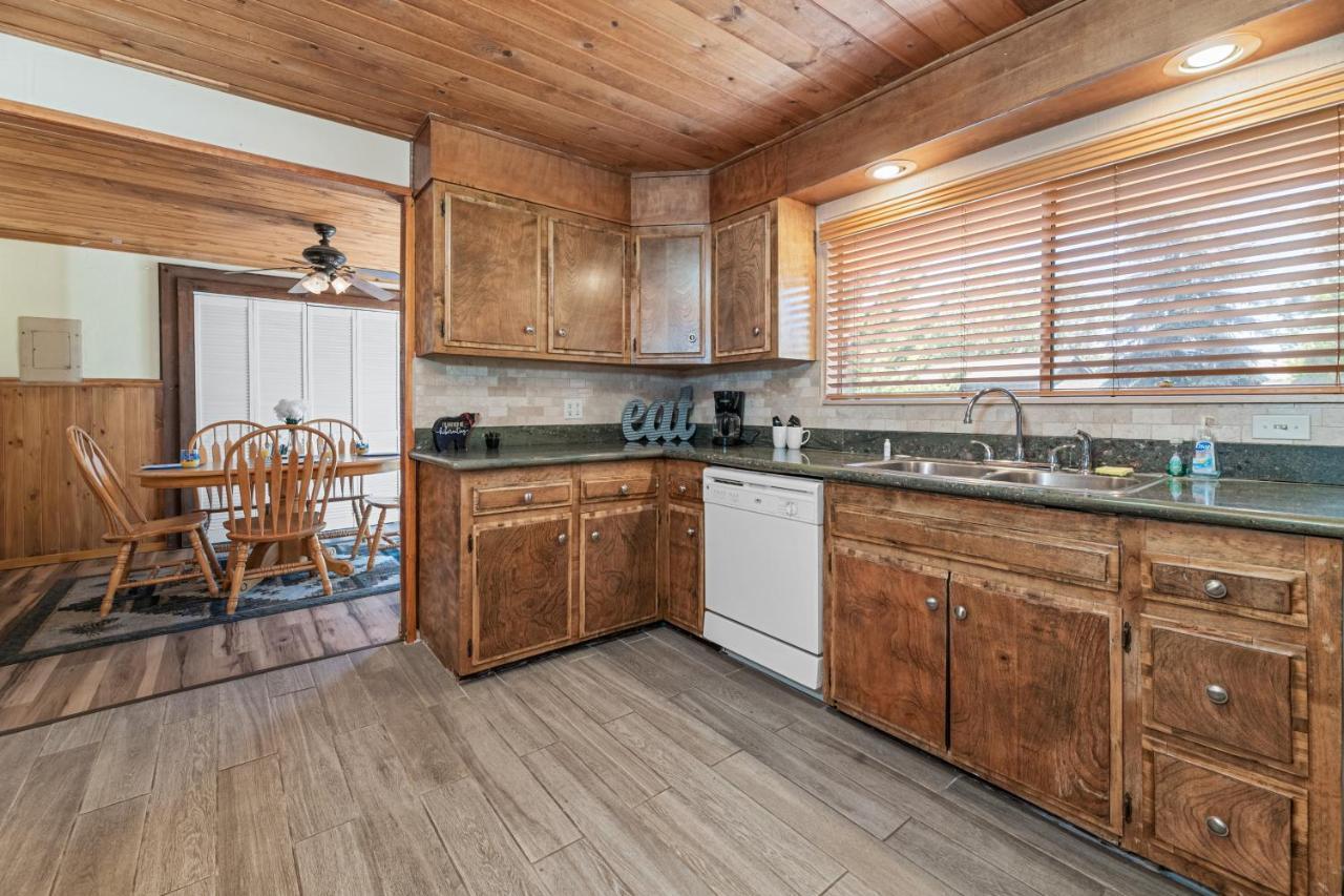 Big Bear Lake Front Lodge エクステリア 写真