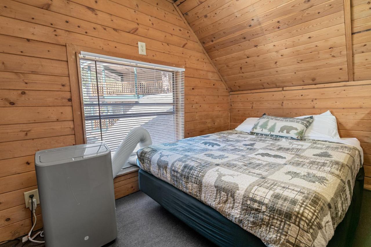 Big Bear Lake Front Lodge エクステリア 写真