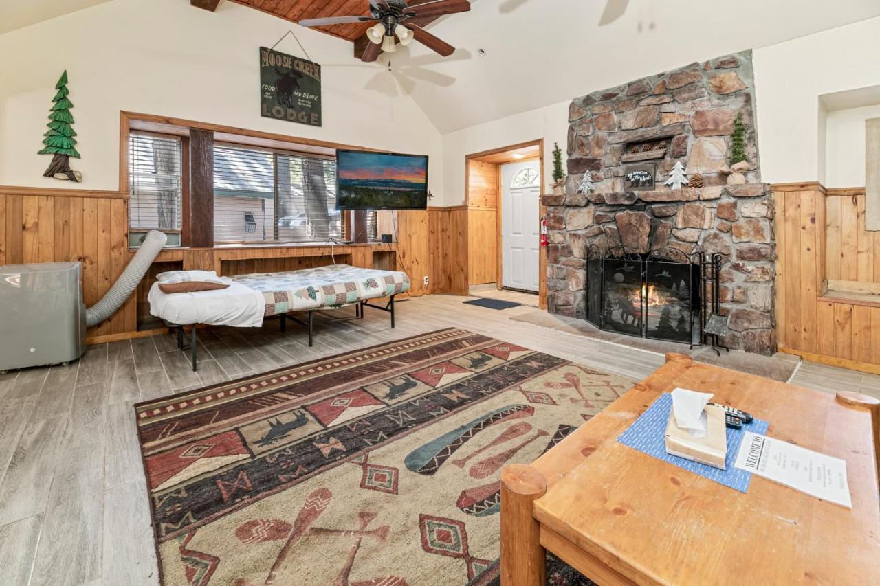 Big Bear Lake Front Lodge エクステリア 写真