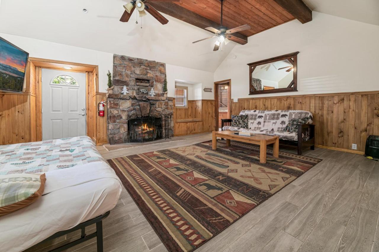 Big Bear Lake Front Lodge エクステリア 写真