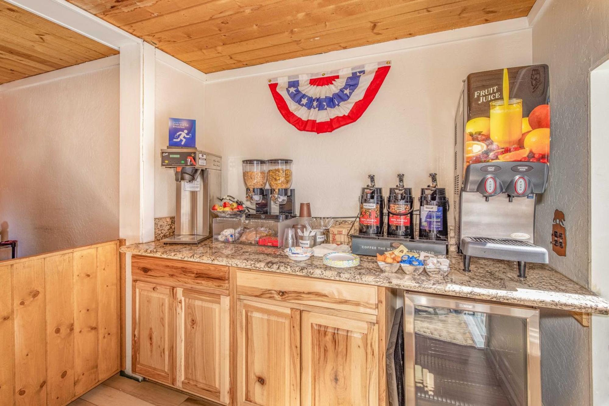 Big Bear Lake Front Lodge エクステリア 写真